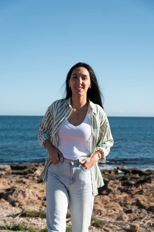 Imagen de Cynthia Zapata, ceradora de la marca personal de Zaplop.